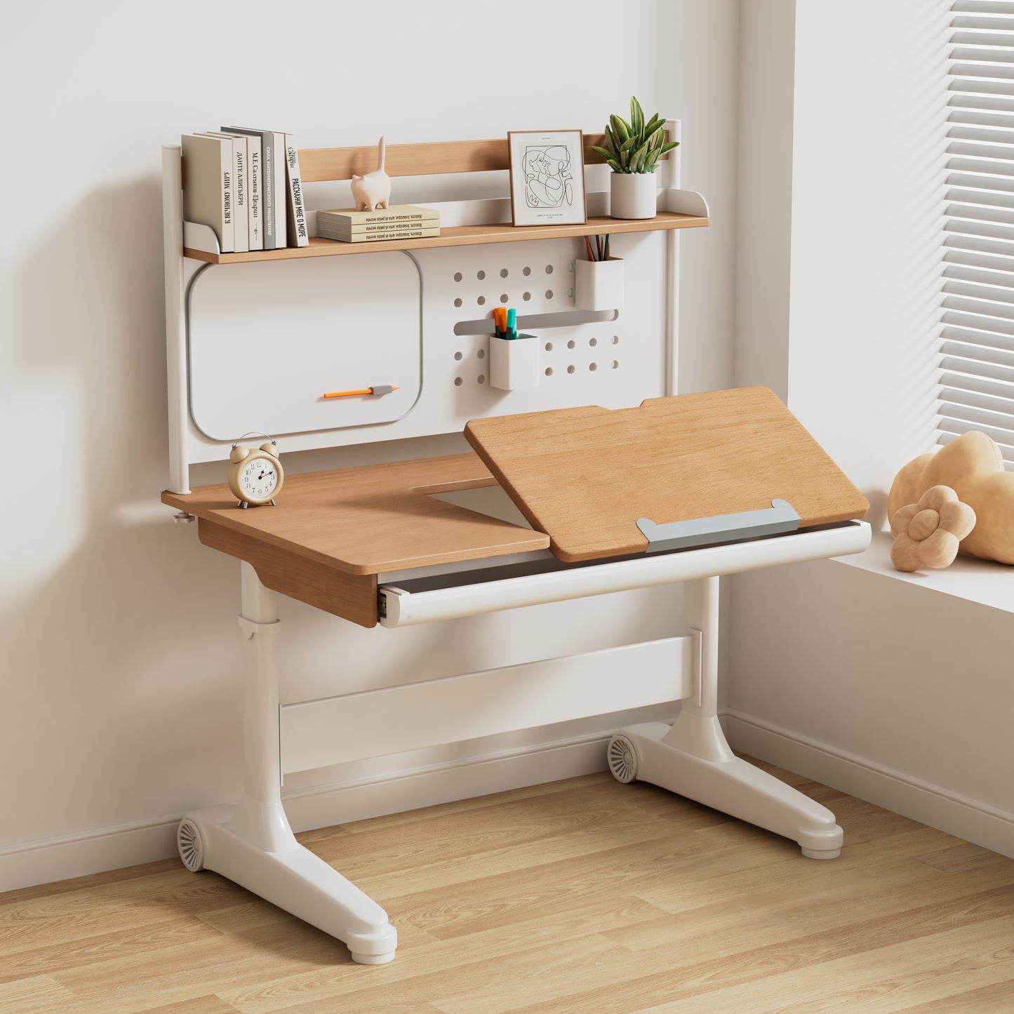 Mimosa Yükseklik Ayarlı Çocuk Çalışma Masası