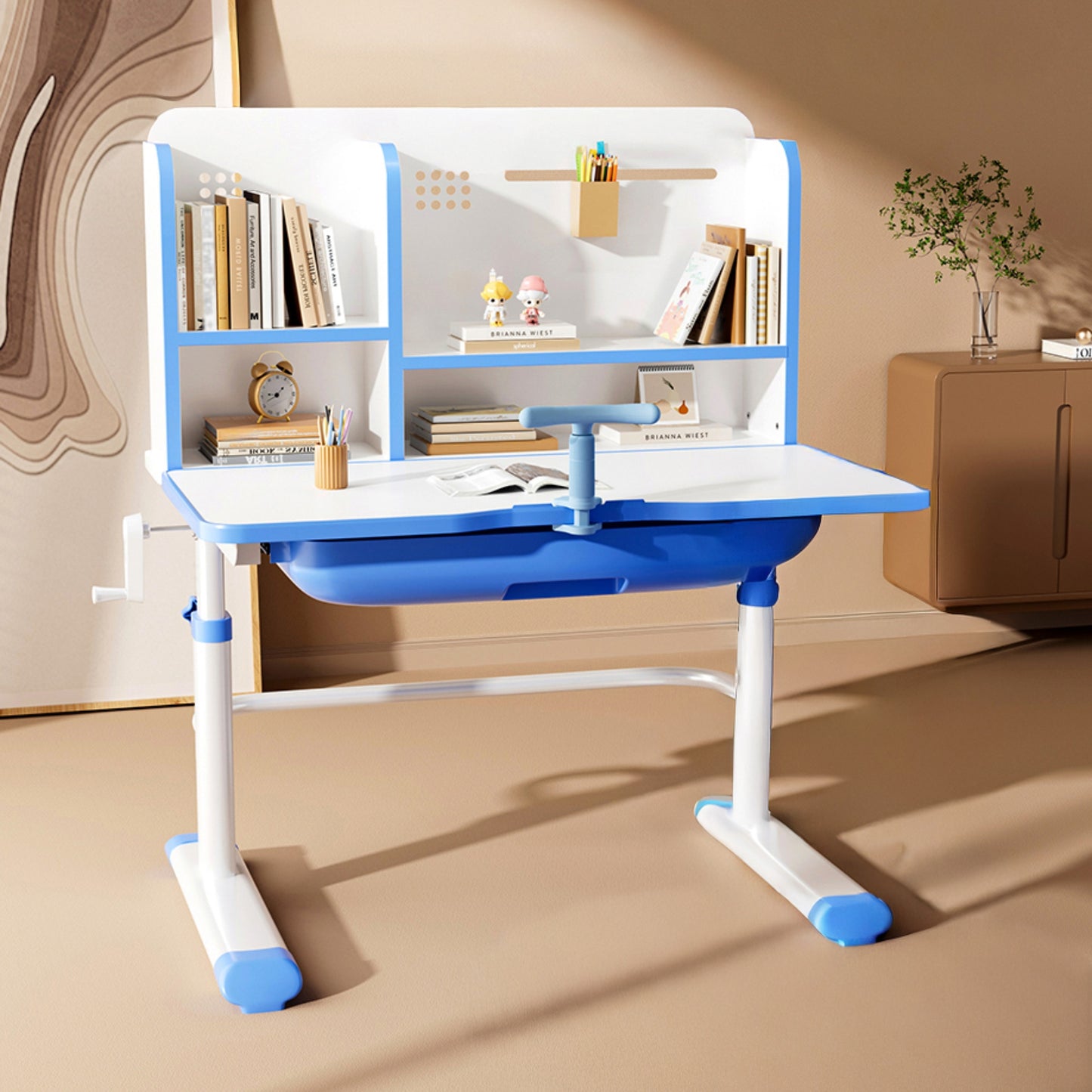 Sakura Yükseklik Ayarlı Çalışma Masası